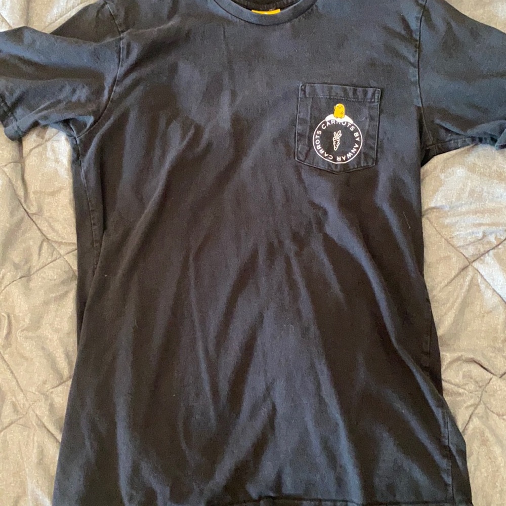 Gudetama by Anwar Carrots Medium Tee